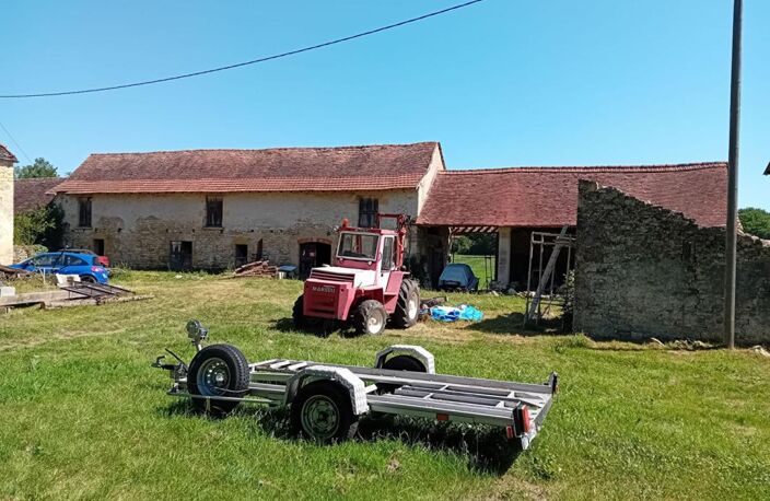 Grange 280M²  permis de construire terrain 1800m² — photo 2