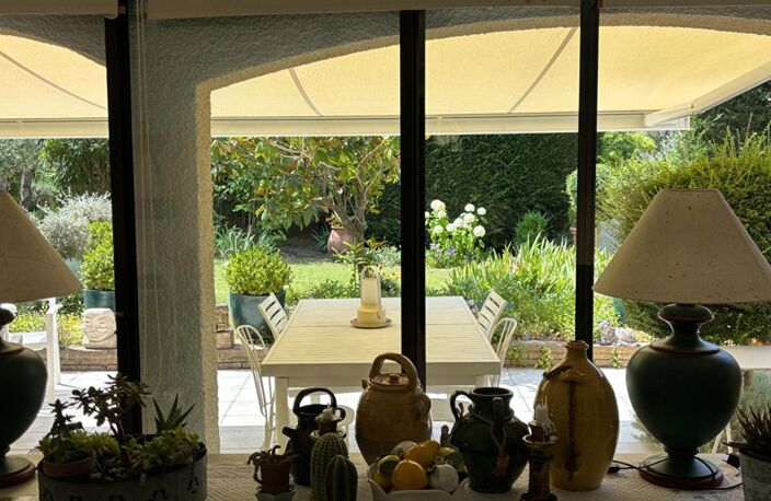 À Uzès, une maison au charme singulier dans un écrin de nature — photo 3