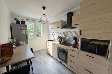 Appartement 4 pièces 149900 €