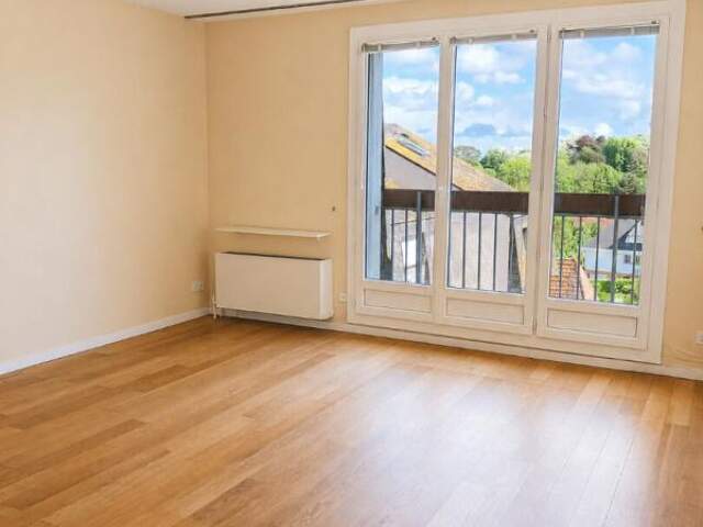 BAISSE DE PRIX appartement F3 à Dieppe avec ascenseur et parking fermé — photo du bien