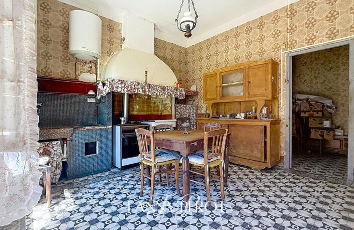 Saint-Cyprien - Maison à rénover sur beau terrain avec de multiples possibilités — photo 4