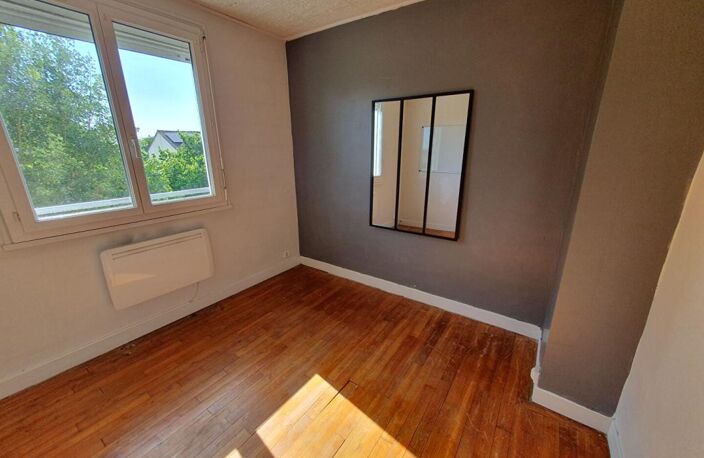 Maison La Chapelle Saint Ursin 5 pièce(s) 91 m2 — photo 5