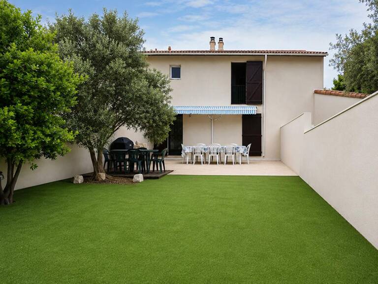 Maison  individuelle  sur Istres  sud   les T5 103 m2 + jardin 100M2 + Garage fermé — photo 1