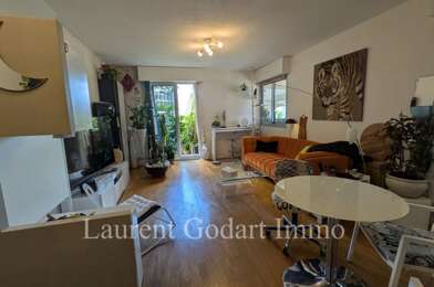 Appartement 2 pièces 240000 €