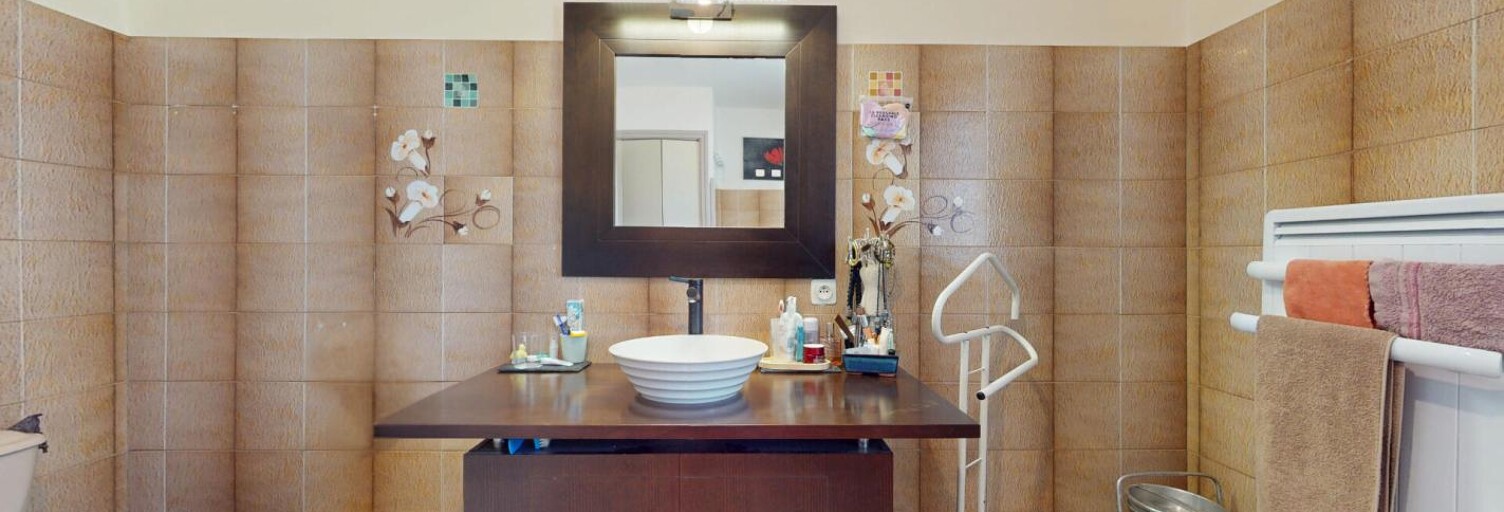 Maison 8 Pièces 233 m² à vendre à Fontiers-Cabardès (11390)