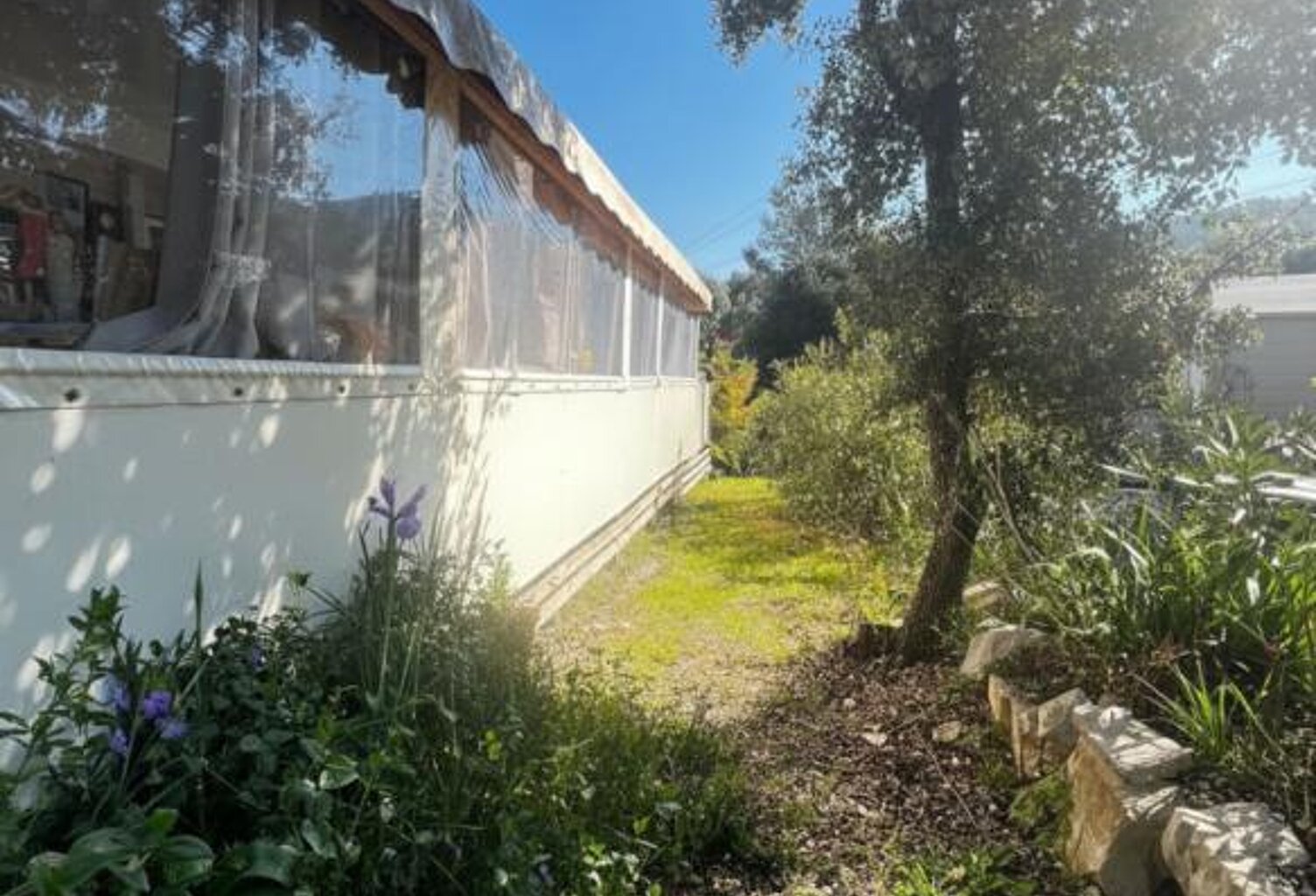 Terrain de Loisir avec Mobile-Home — photo 1