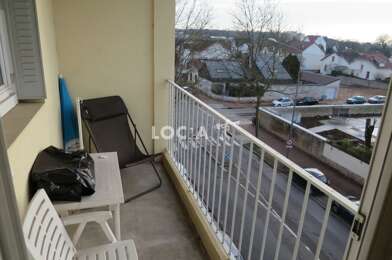 Appartement 4 pièces 860 €