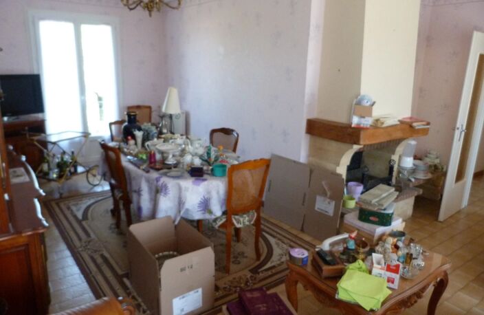 Mehun sur Yèvre : Maison non mitoyenne T.4 - 3 chambres . — photo 3