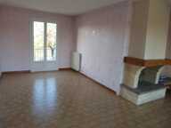 Mehun sur Yèvre : Maison non mitoyenne T.4 - 3 chambres . — photo 4