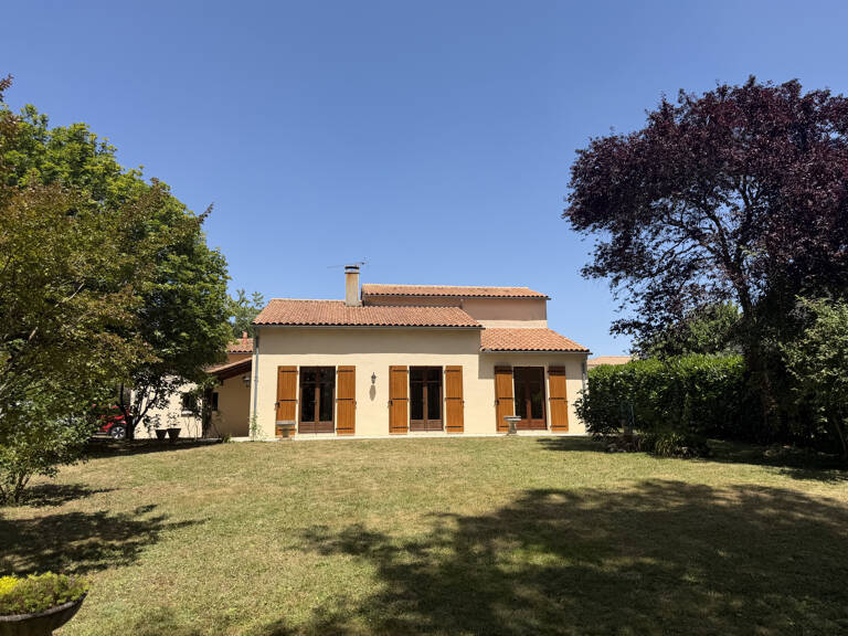 Maison 4 chambres et double garage. — photo 1