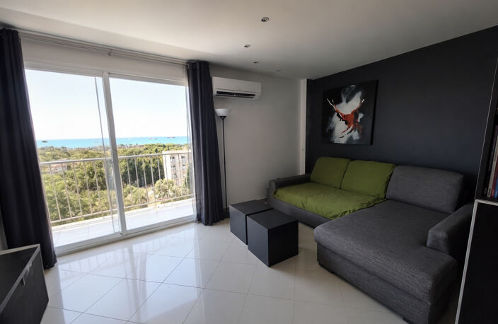 PORT-DE-BOUC   T3 AVEC VUE MER, BALCON, ASCENSEUR ET PARKING — photo 2