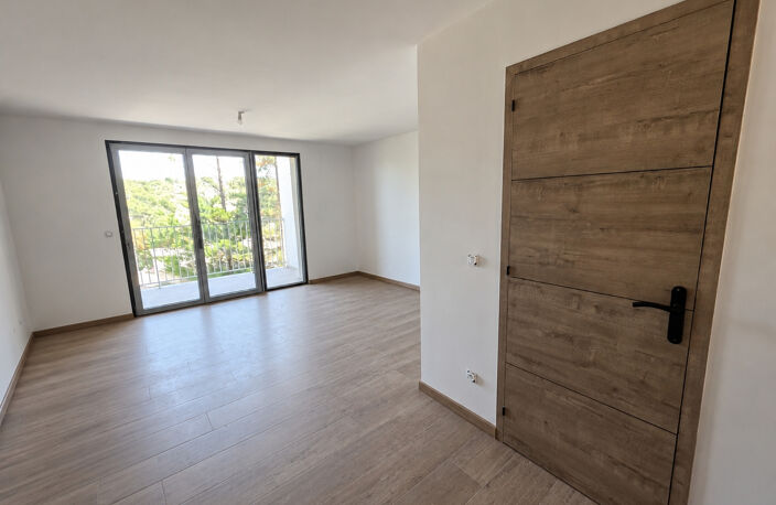 IMMEUBLE DE RAPPORT   12 STUDIOS   MARTIGUES   OPPORTUNITÉ D — photo 4