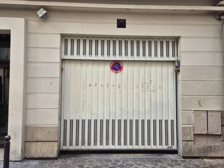 Vente Parking 13 m&sup2; — photo 1
