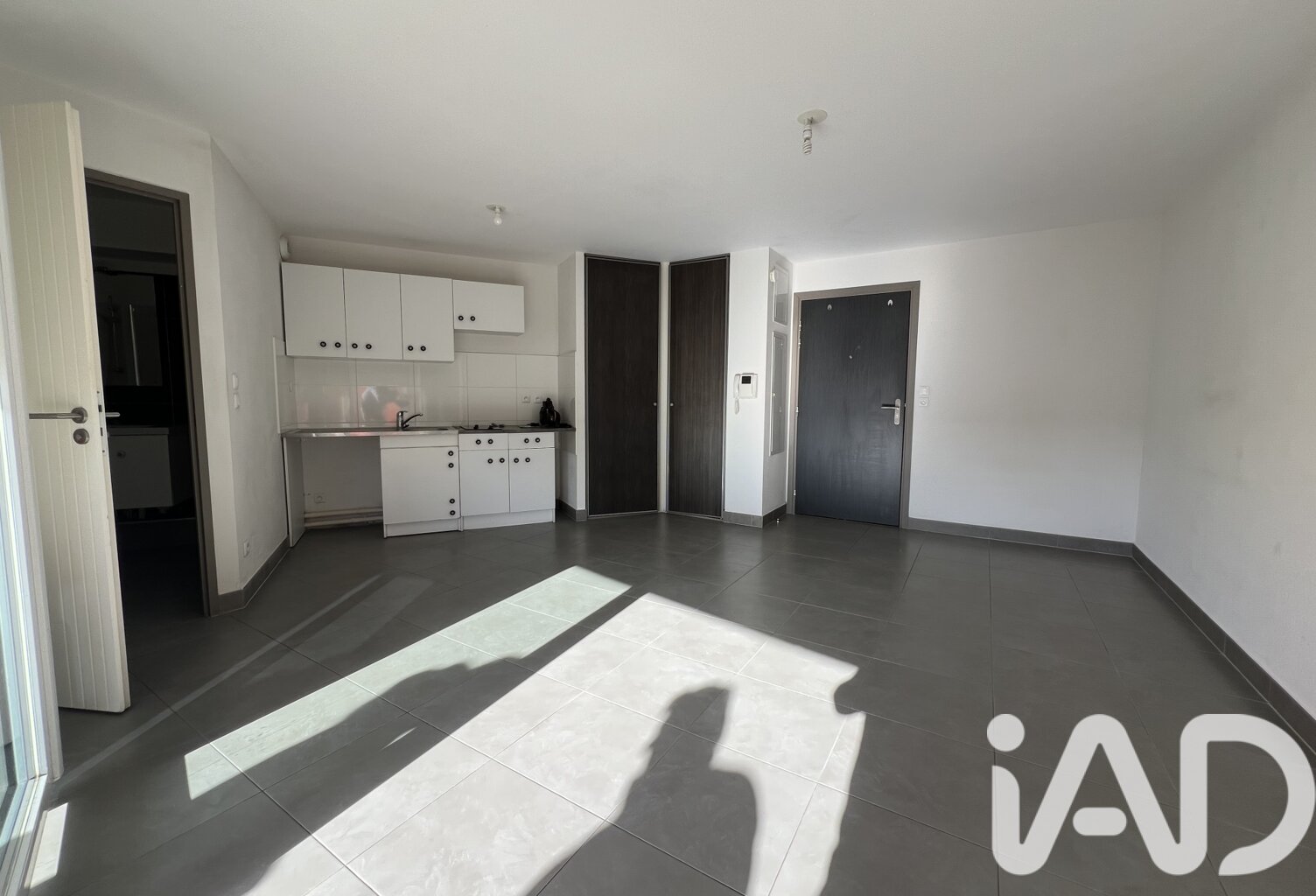 Vente Studio 1 pièce — photo 1