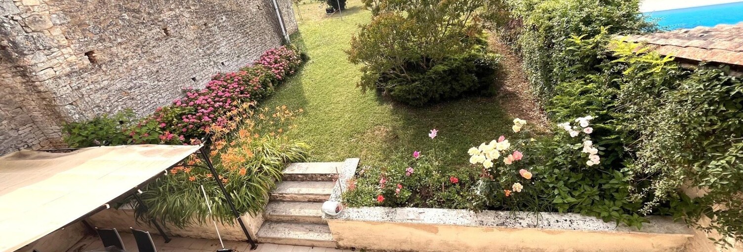 Maison 9 Pièces 309 m² à vendre à Val-de-Bonnieure (16230)