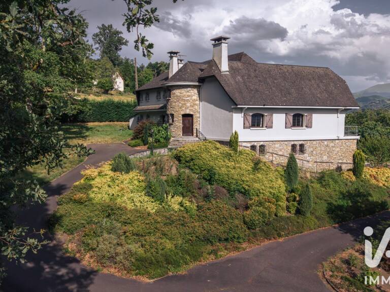 Vente Maison/villa 10 pièces — photo 1
