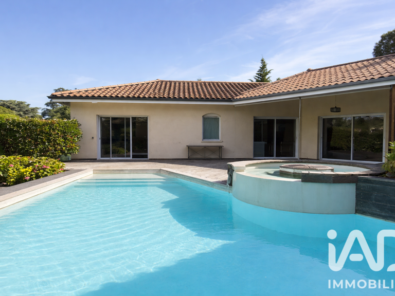 Vente Maison/villa 7 pièces — photo 1