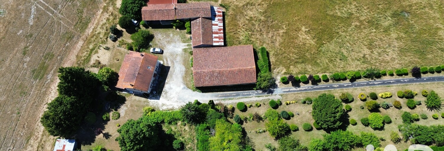 Maison 8 Pièces 174 m² à vendre à Voulgézac (16250)