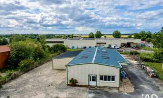 Commerce  345 m² à vendre à Courtenay (45320)