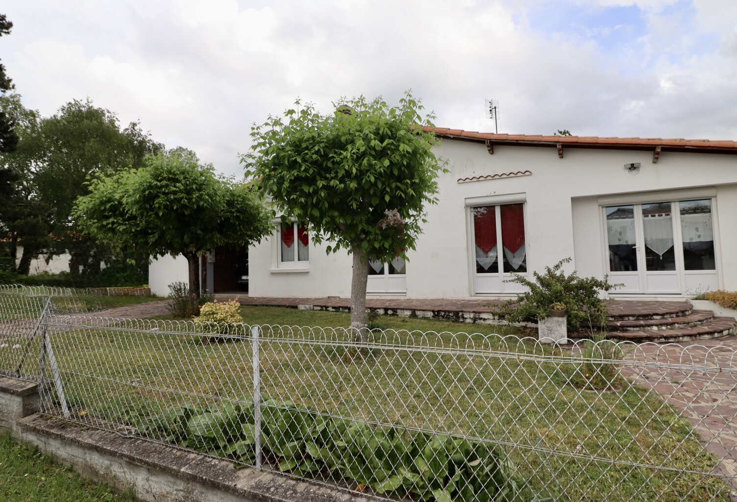 Semussac Maison — photo 1