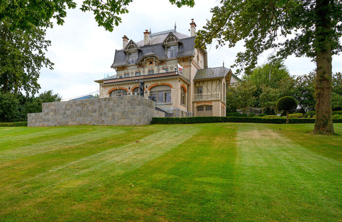 Château de la Fontaine - Maison 500 m2 - 1,8 Hectare - 6 chambres — photo 2