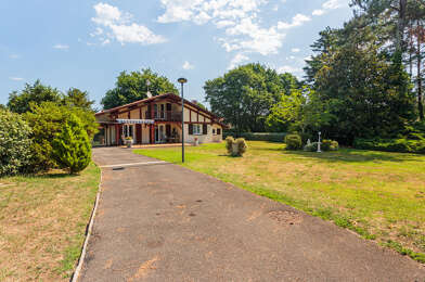 Maison 5 pièces 580500 €
