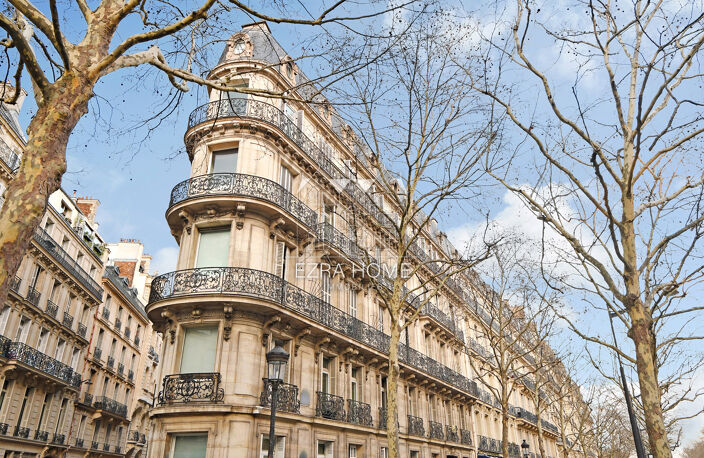PARIS 8 - APPARTEMENT TRIPLEX - ARC DE TRIOMPHE — photo 3