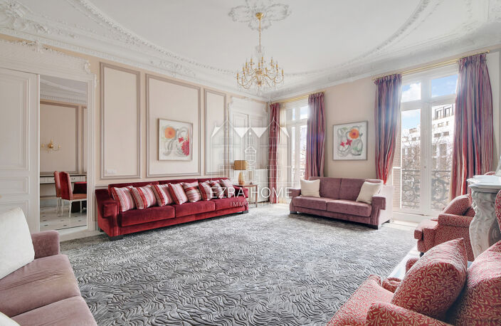 PARIS 8 - APPARTEMENT TRIPLEX - ARC DE TRIOMPHE — photo 5