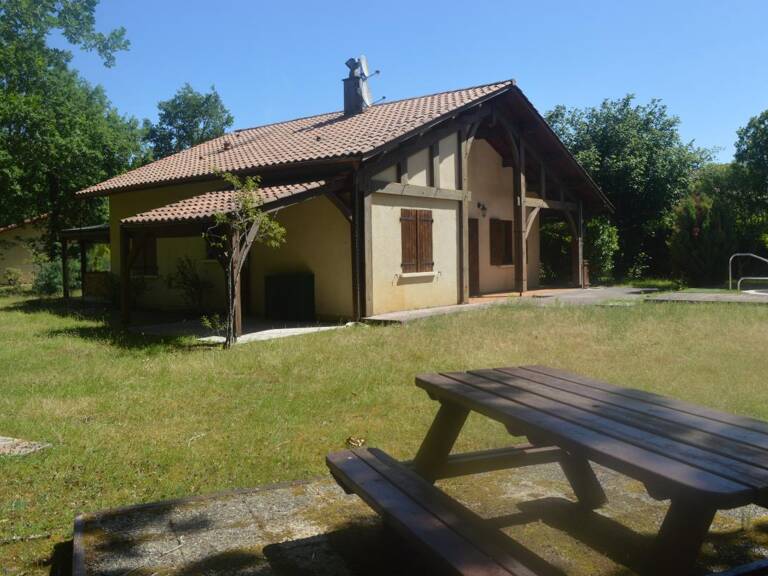 Maison à vendre 5 pièces - 123 M2  au Teich (33) — photo 1