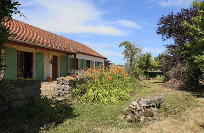Maison de plain-pied avec dépendances sur 1 283 m² de terrain — photo 4