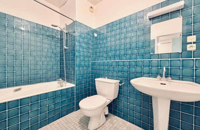 Exclusif : joli studio résidence standing avec PISCINE privée — photo 5