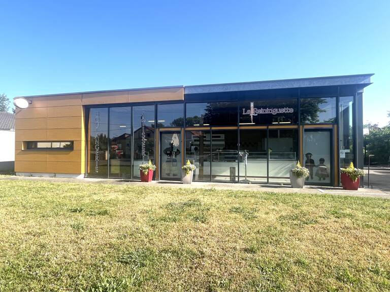 Commerce  182 m² — photo 1