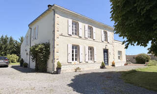 Maison 9 Pièces 208 m² à vendre à Marsais (17700)