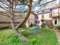 GRAND T3 ATYPIQUE AVECC JARDIN EN PLEIN CENTRE DE VILLEFRANC — photo 2