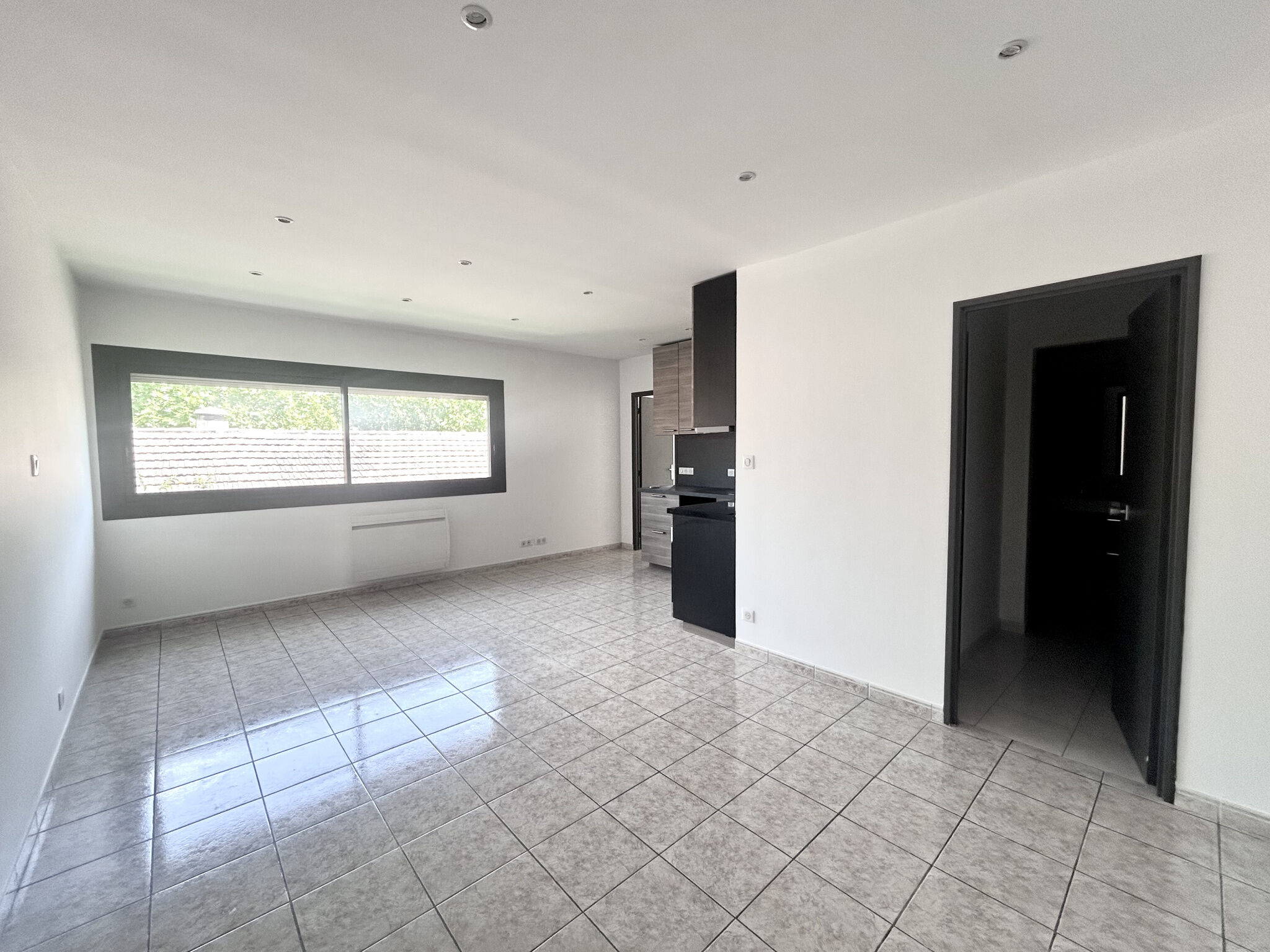 Appartement  T2 à louer Aubagne 13400