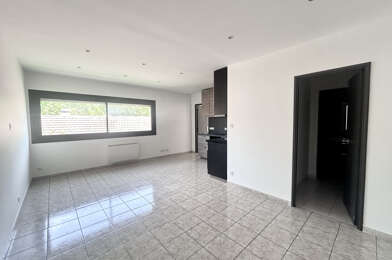 Appartement 2 pièces 827 €