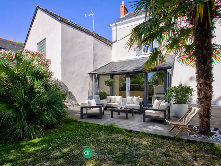 Elégante maison familiale avec jardin intimiste — photo 1