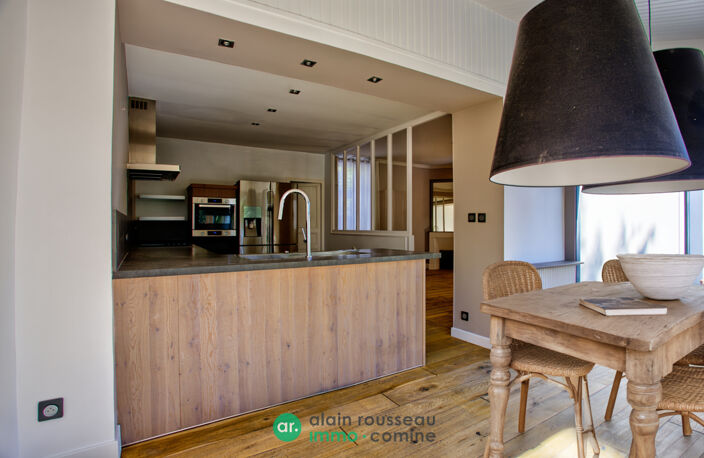 Elégante maison familiale avec jardin intimiste — photo 5