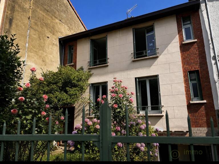 Immeuble — photo 1