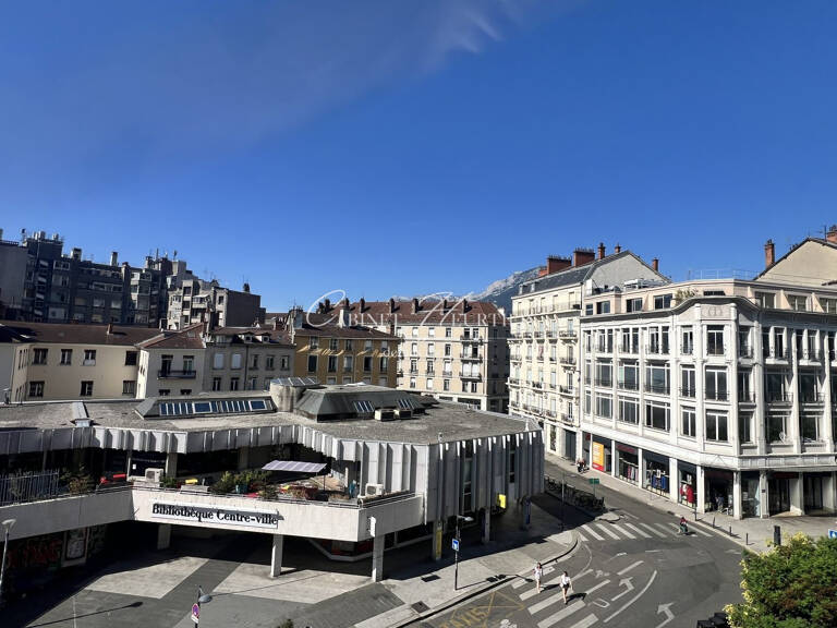 GRENOBLE T2 de 68m² — photo 1