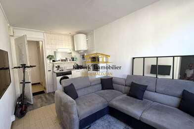 Immeuble  220000 €