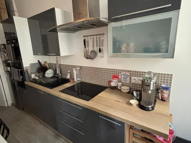 Appartement petite surface à louer à Aix-En-Provence (13) — photo 1