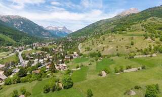 Maison 10 Pièces 267 m² à vendre à Saint-Chaffrey (05330)