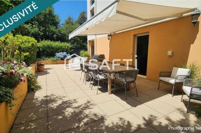 Appartement 4 pièces 289600 €