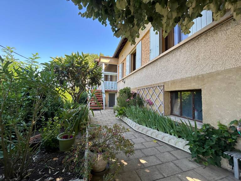 Maison familiale  VIENNE (38200) — photo 1