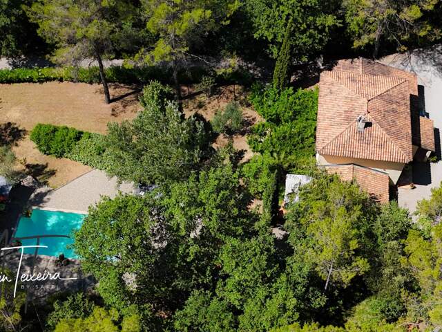 Véritable Bastide avec grand studio — photo du bien