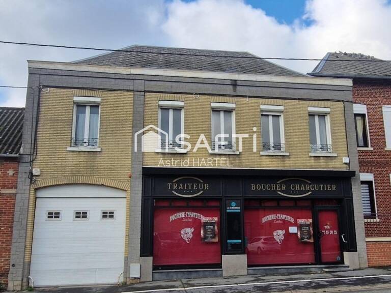 Immeuble de 240 m² avec local commercial et logement à l'étage — photo 1