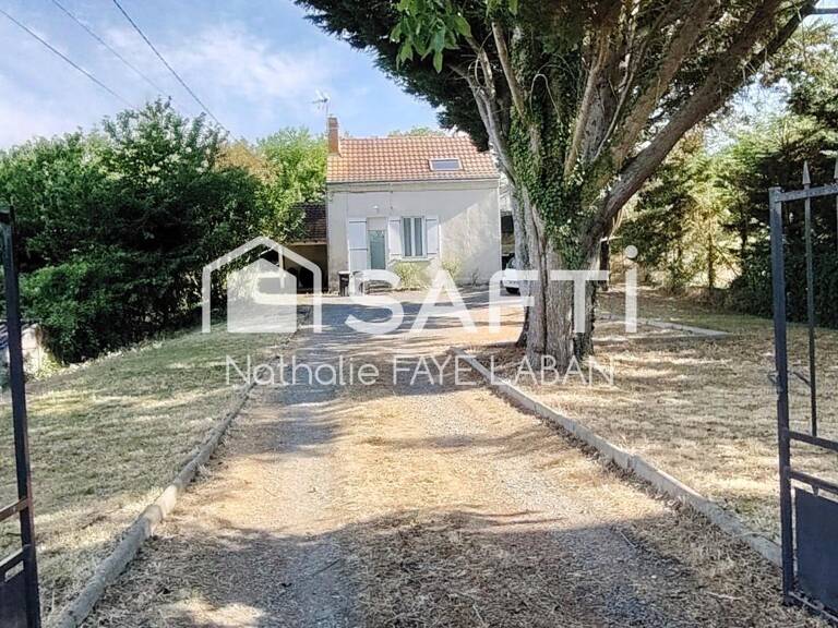 Charme de l'ancien avec terrain coquet. Quartier Est. — photo 1