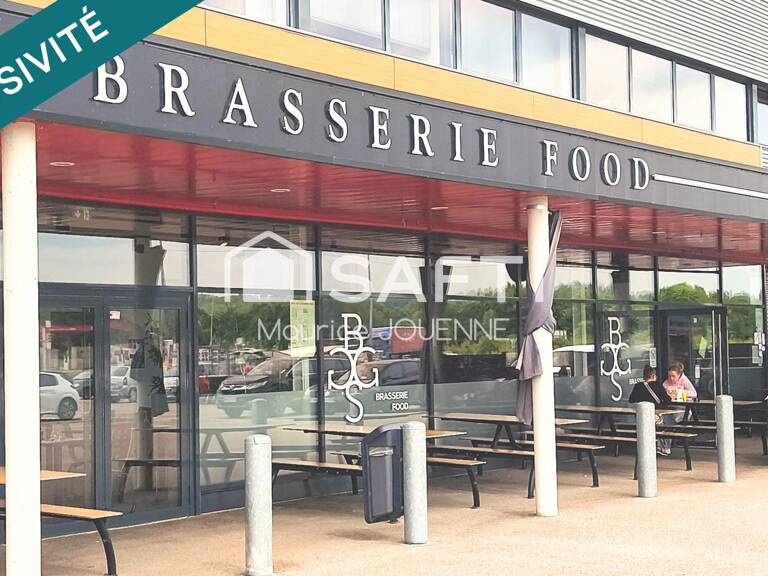 Fonds de brasserie, bar et sa belle terrasse ensoleillée dans un emplacement privilégié à fort passage. — photo 1