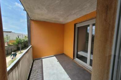 Appartement 3 pièces 932 €